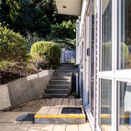 Вилла The Hill House Бичено Экстерьер фото