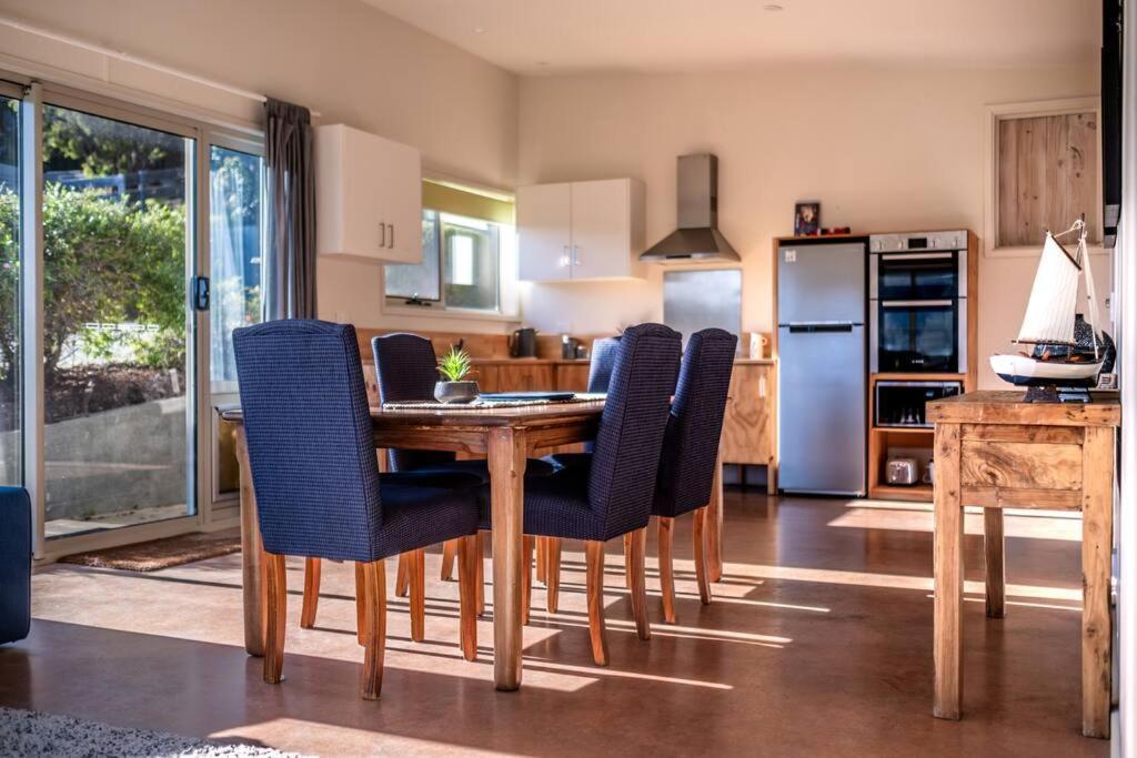 Вилла The Hill House Бичено Экстерьер фото